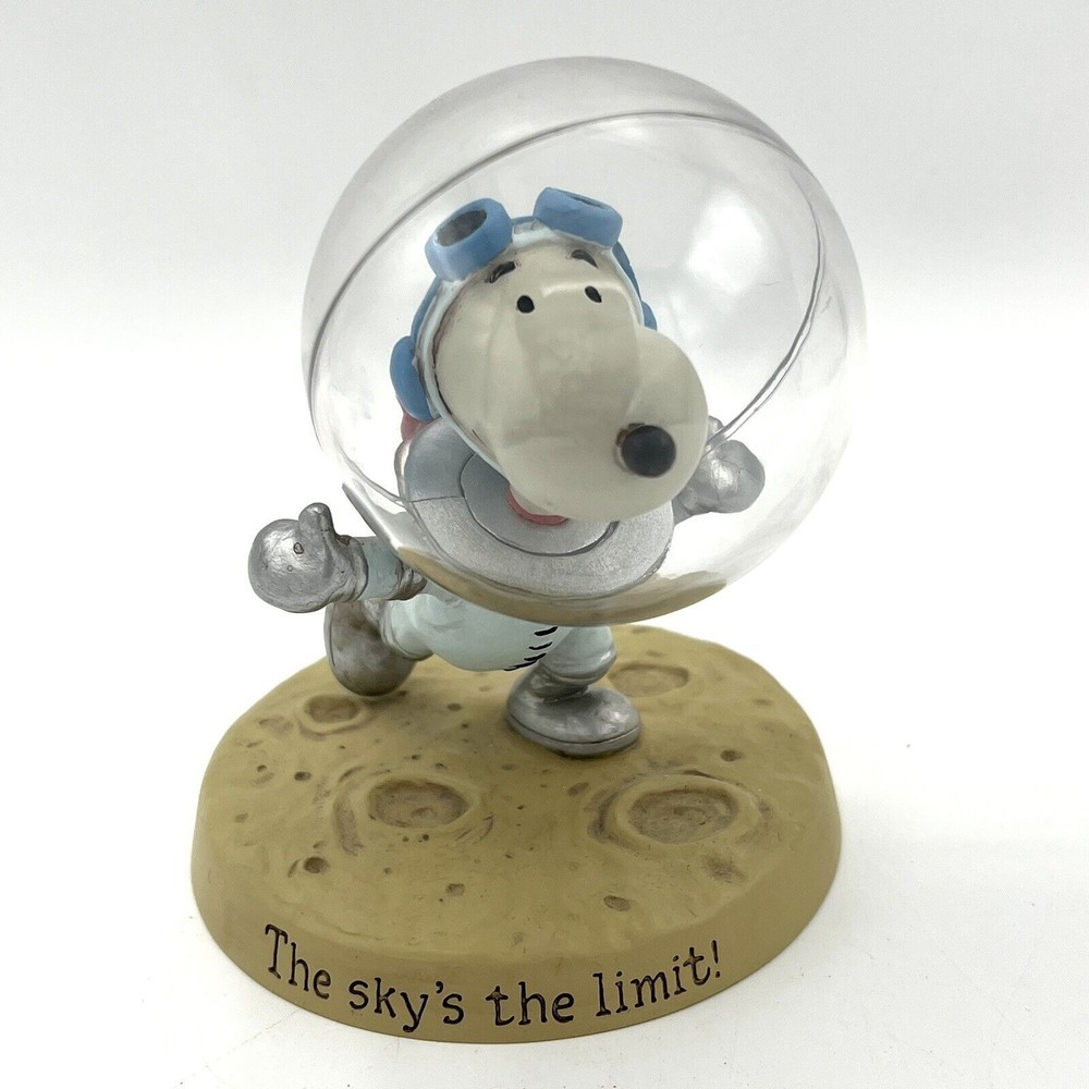Hallmark Snoopy Astronaut Figure "The Sky's The Limit" Peanuts Gallery 2010